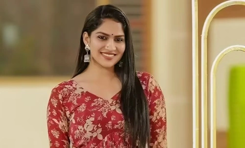 Swasika Vijay